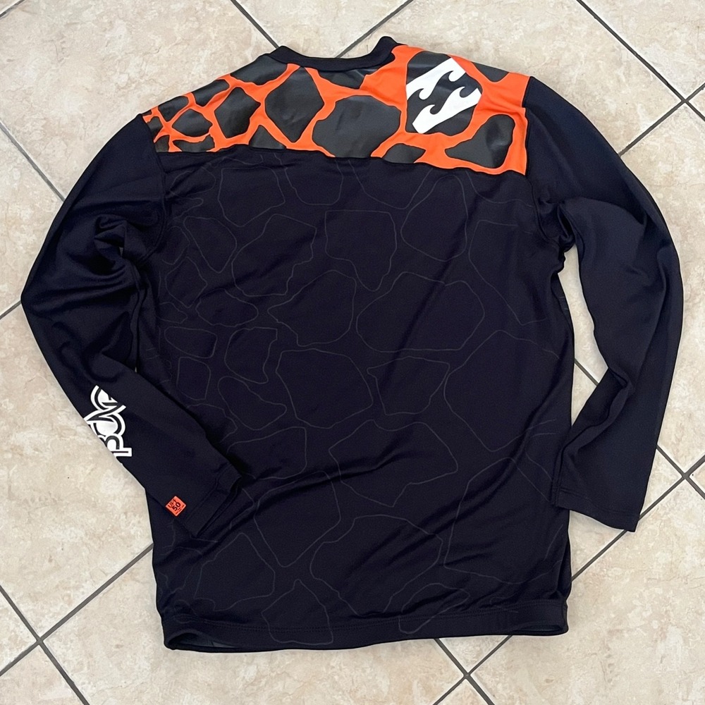 Billabong Sunshield UPF 50 Rash Guards Men Shirt XL Surf Swim Sport Logo Graphic